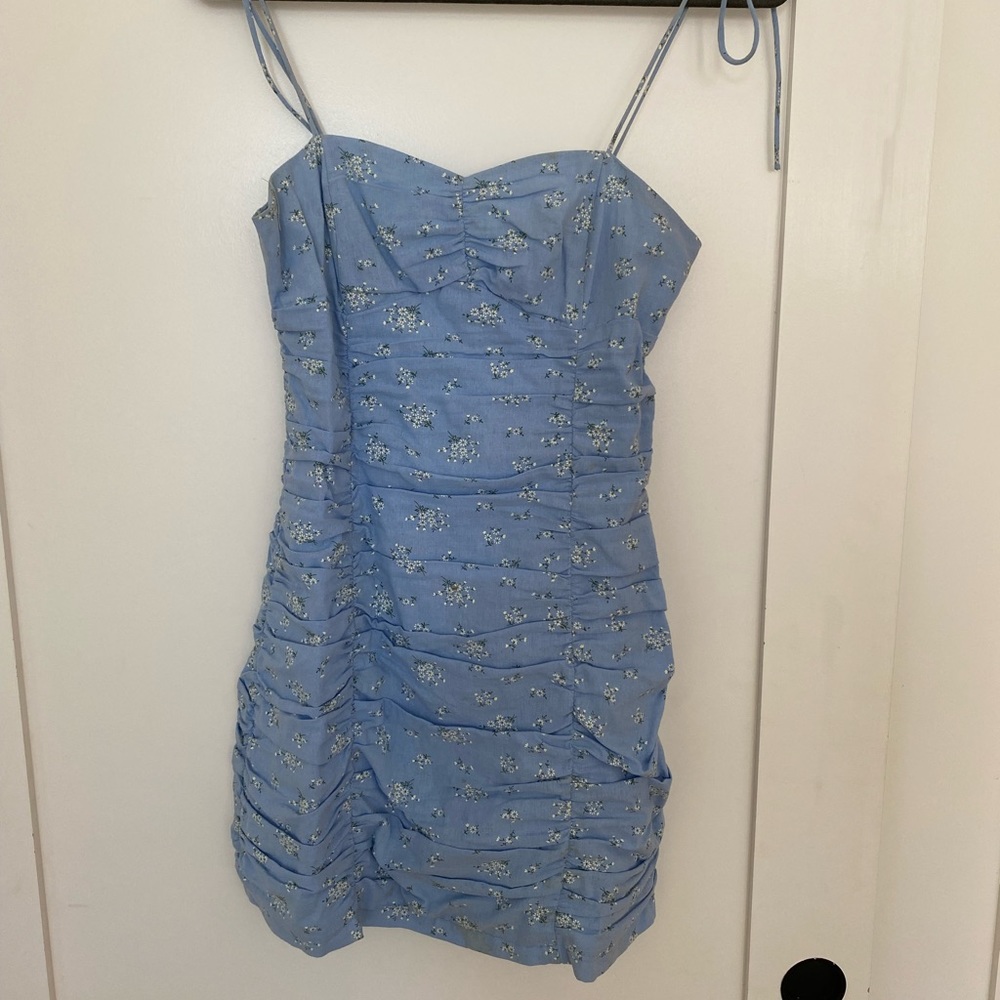 Find An Island dress in blue floral - Picture 3 of 5